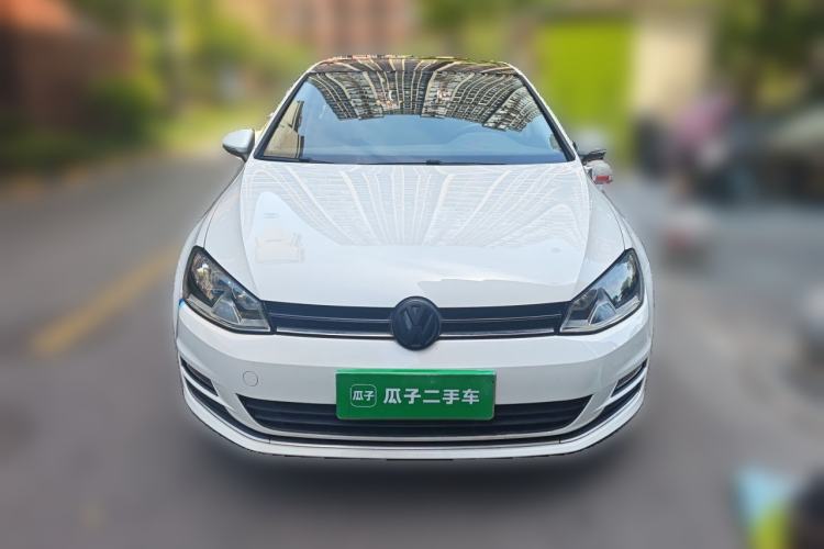 Used Volkswagen Golf 2016 230TSI Automatic Comfort Version
