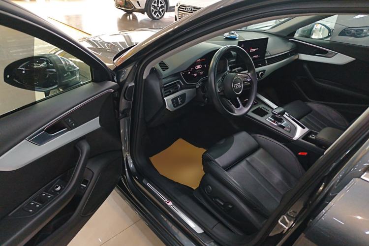Used Audi A4L 2020 40 TFSI Luxury Dynamic Model
