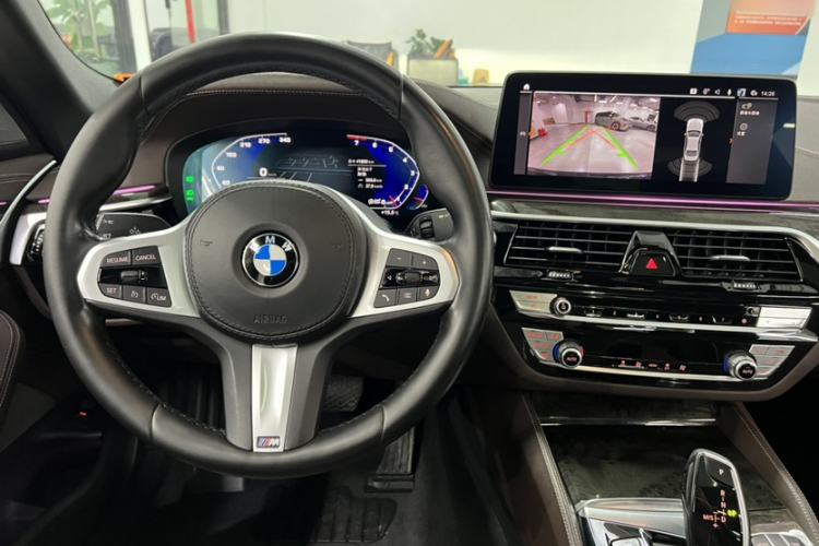 Used BMW 5 Series 2021 Facelifted 525Li M Sport Package
