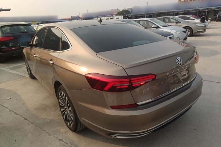 Used Volkswagen Passat 2019 330TSI Luxury Edition China VI Standard
