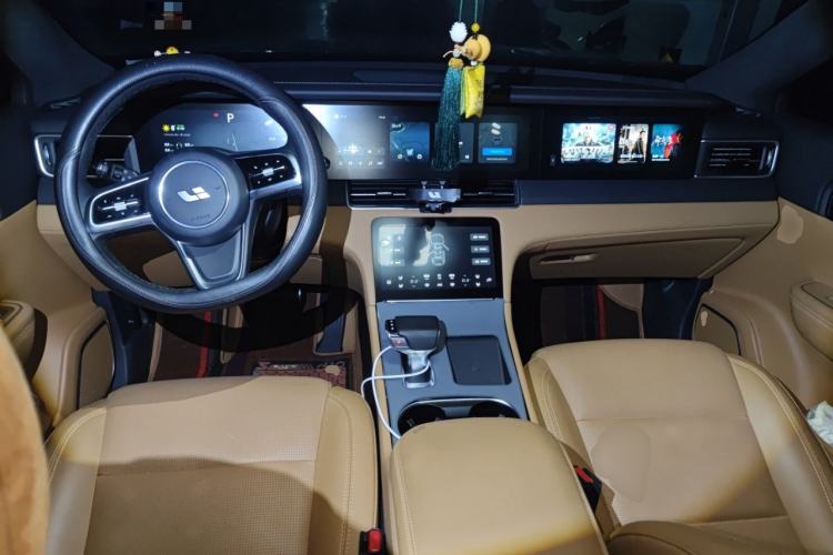 Used Li Auto ONE 2021 Extended-Range 6-Seater Version Center Console