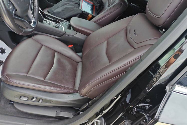 Used Cadillac XT6 2021 2.0T Six-Seater Four-Wheel-Drive Luxury Version