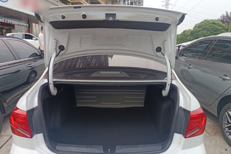 Used Volkswagen Jetta 2019 Dream Edition 1.5L Automatic Fashionable Version