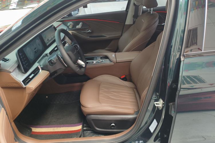 Used Chery Arrizo 8 2025 2.0T Automatic Yu+