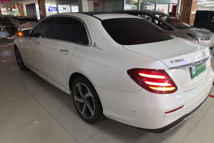 Used Mercedes-Benz E-Class 2019 E 300 L Sporty and Stylish Model Exterior 2