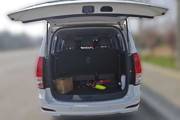 Used FORTHING Lingzhi PLUS 2021 2.0L Manual Standard Version CNG 7 Seats
