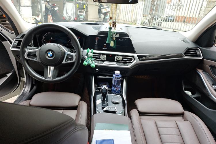 Used BMW 3 Series 2020 320Li M Sport Package Center Console