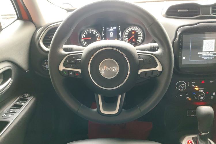 Used Jeep Renegade 2019 220T Automatic Leading Edition Steering Wheel