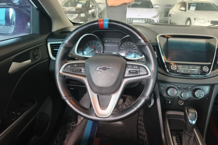 Used Chevrolet Monza 2022 Light Hybrid Redline 320T Dual-Clutch Thrilling Edition Steering Wheel