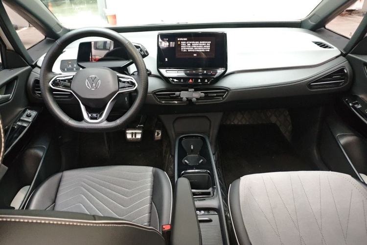 Used Volkswagen ID.3 2024 Outstanding Edition
