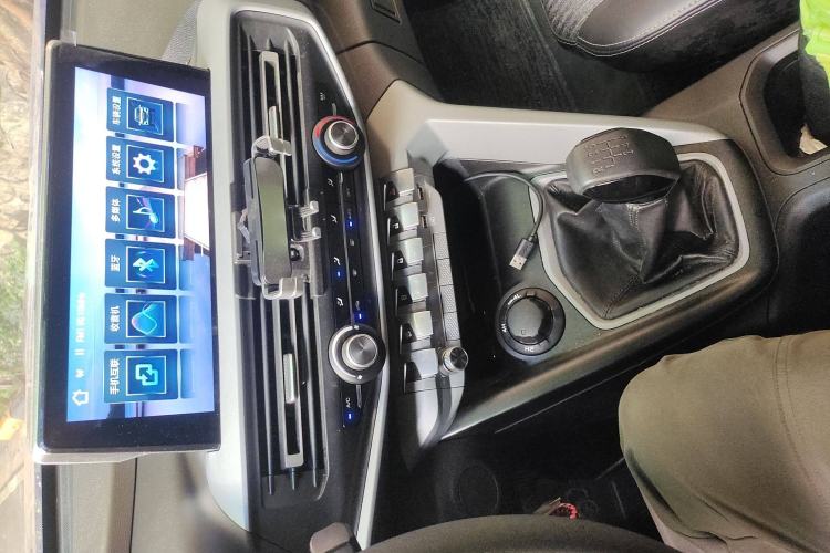 Used Chana F70 2020 2.4T Gasoline 4x4 Luxury Edition China VI Standard Short Wheelbase 4K22D4T
