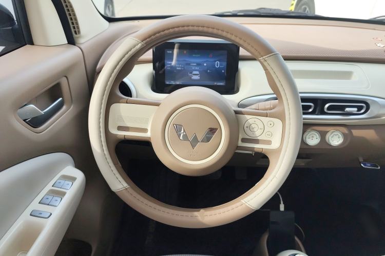 Used Wuling Hongguang MINIEV 2025 Four-Door Version Advanced Edition
