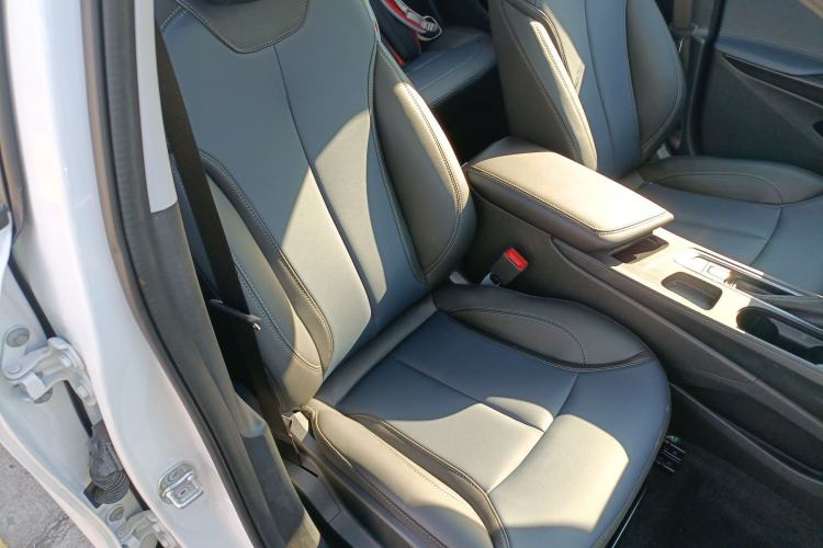 Used Buick Velite 6 2023 430km Range Commuter Version Right Front Seat