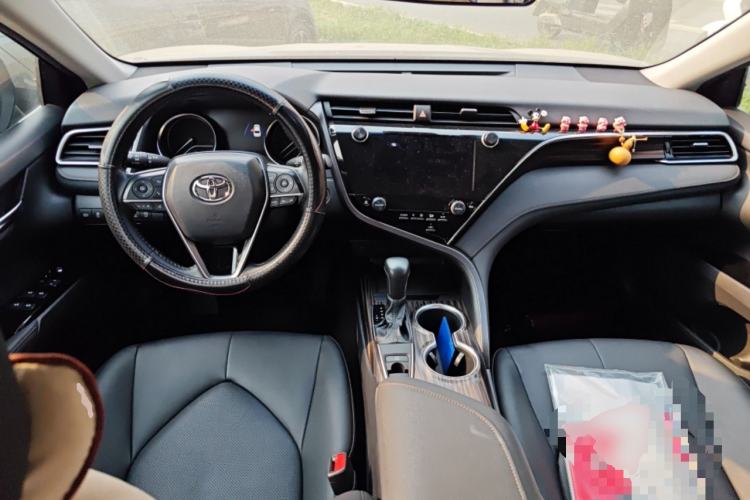 Used Toyota Camry 2019 2.0G Luxury Edition China V Standard Center Console