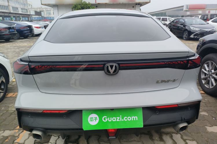 Used CHANGAN UNI-V 2022 1.5T Prestige Version Rear