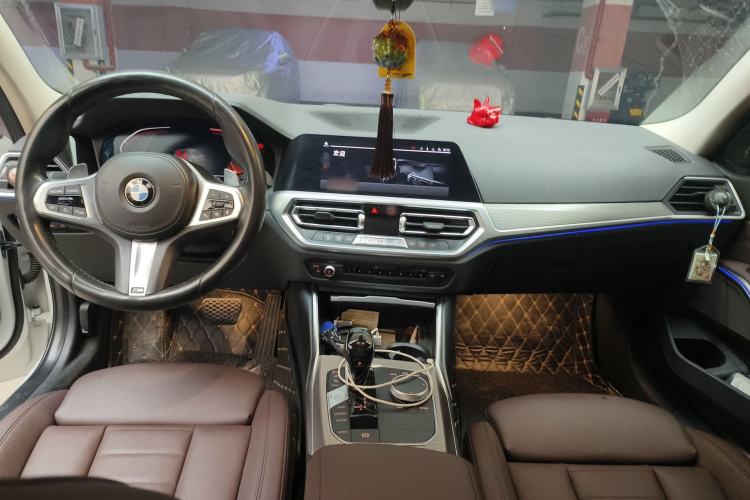 Used BMW 3 Series 2020 Restyled 325i M Sport Night Edition Package Center Console