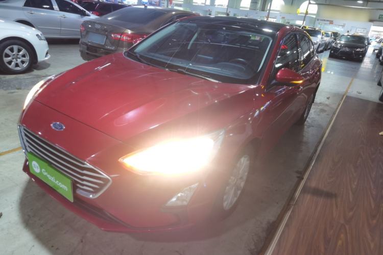 Used Ford Focus 2019 Sedan EcoBoost 180 Automatic Trend Edition