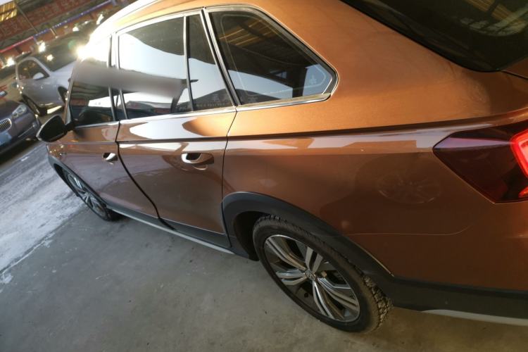 Used Volkswagen C-TREK 2017 230TSI DSG Luxury Model
