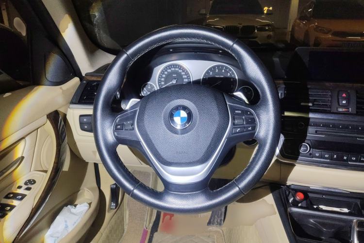 Used BMW 3 Series 2014 320Li Luxury Design Package
