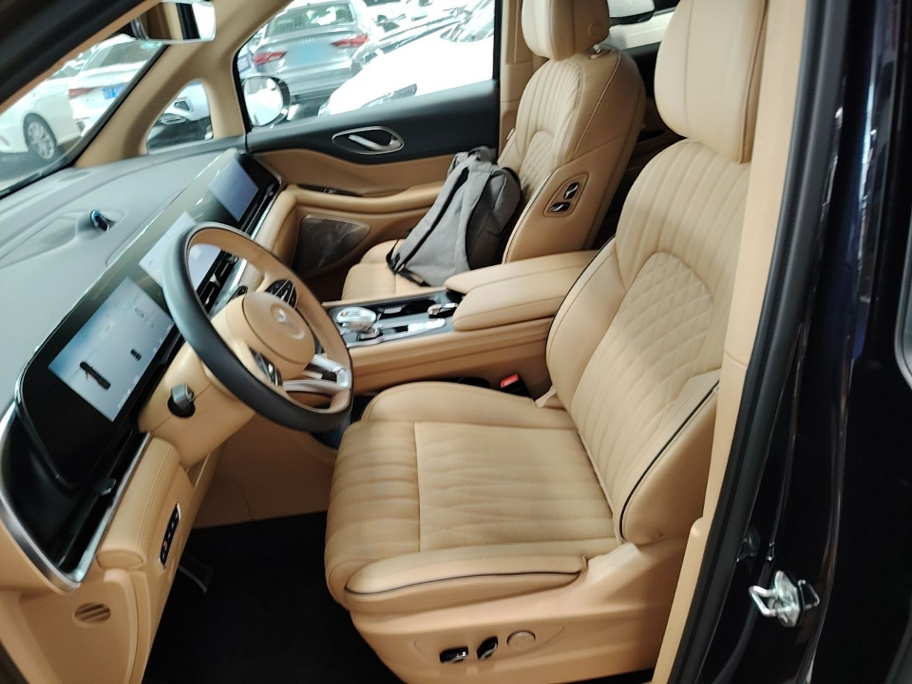 Vordere Reihe im Auto