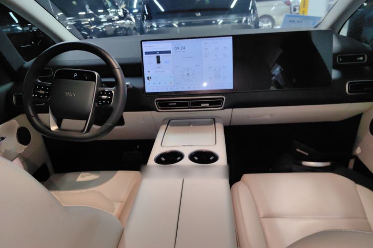 Used Li Auto MEGA 2025 Home Family Special Edition