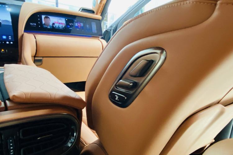 Used Yangwang U8 2023 Luxury Edition
