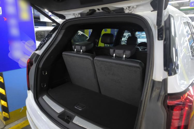 Used Cadillac XT6 2022 2.0T Six-Seater Two-Wheel-Drive Luxury Version
