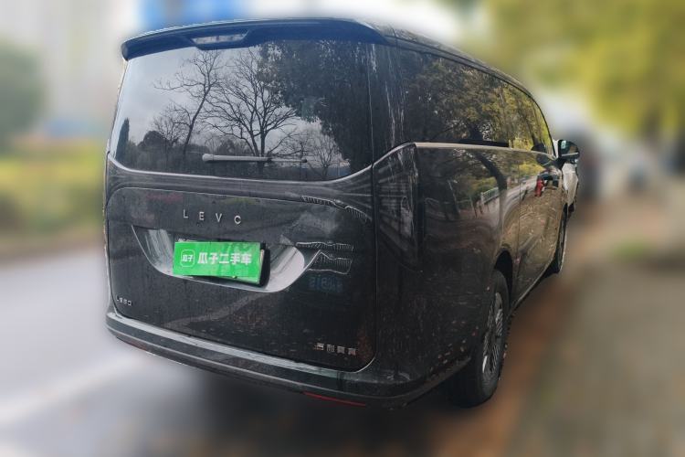 Used Geely Galaxy LEVC L380 2024 140-Degree 6-Seater All-Wheel-Drive Ultra Rear Right 45 Deg