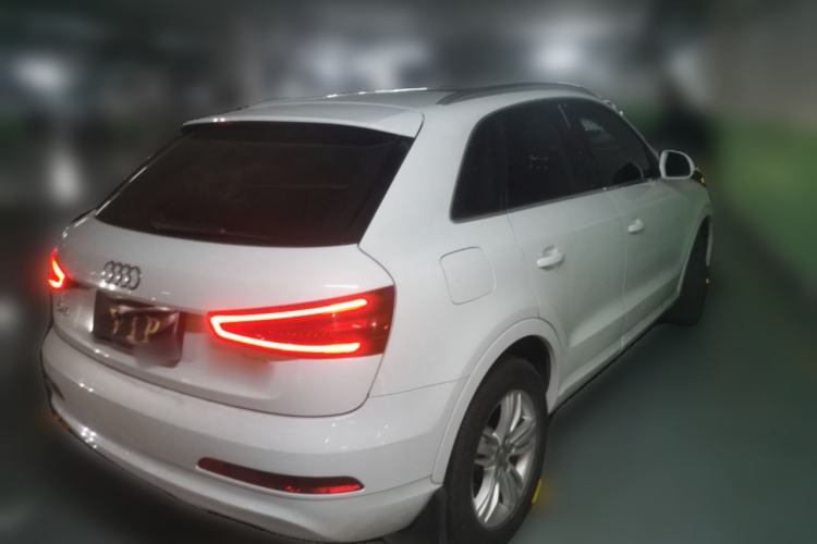 Used Audi Q3 2015 30 TFSI Comfort Model Rear Right 45 Deg