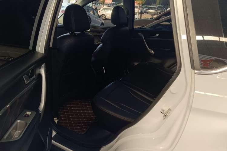 Used Haval M6 2019 1.5T Manual Two-Wheel Drive Elite Version China V Standard