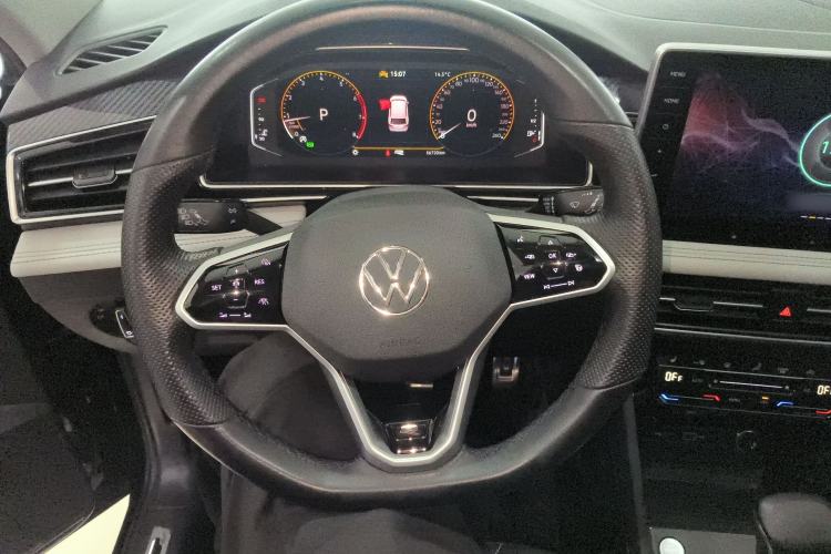 Used Volkswagen Tiguan L 2023 330TSI Automatic Two-Wheel Drive R-Line Enjoyment Edition Steering Wheel