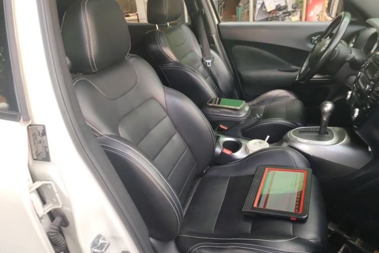 Used Infiniti ESQ 2014 1.6L Spontaneous Edition