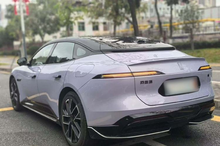 Used Avatr 06 2025 Pro Range-Extended Edition Exterior 4