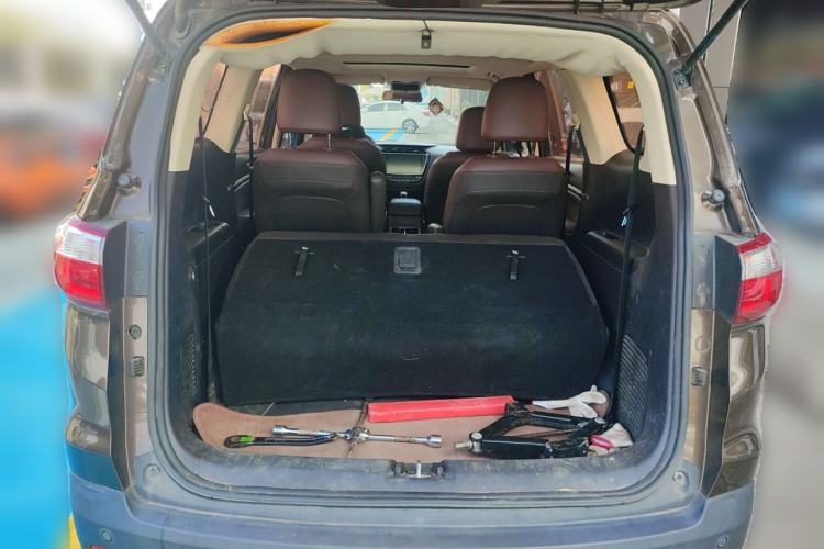 Used CHANGAN OSHAN A800 2017 1.6L Manual Luxury Model Trunk