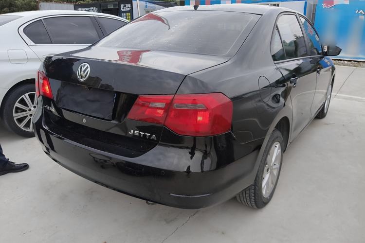 Used Volkswagen Jetta 2015 1.6L Manual Comfort Model