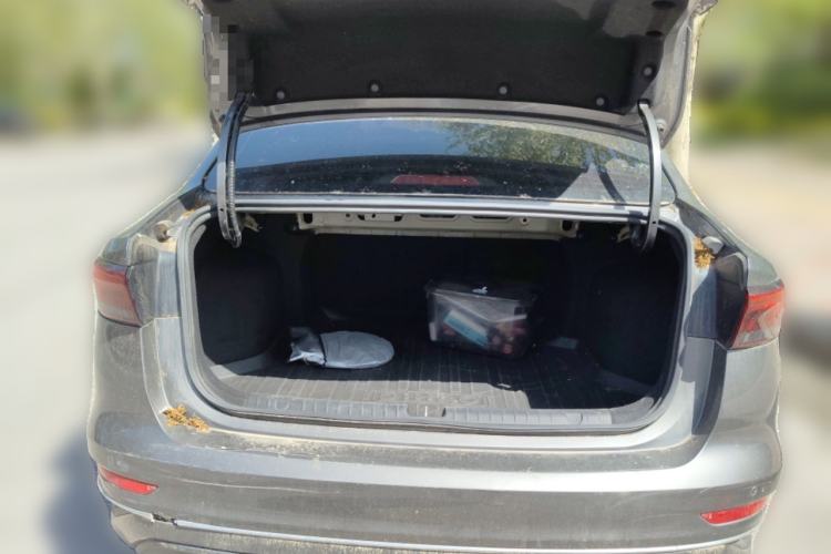 Used Geely Auto Emgrand 2022 4th Generation 1.5L CVT Flagship Model
