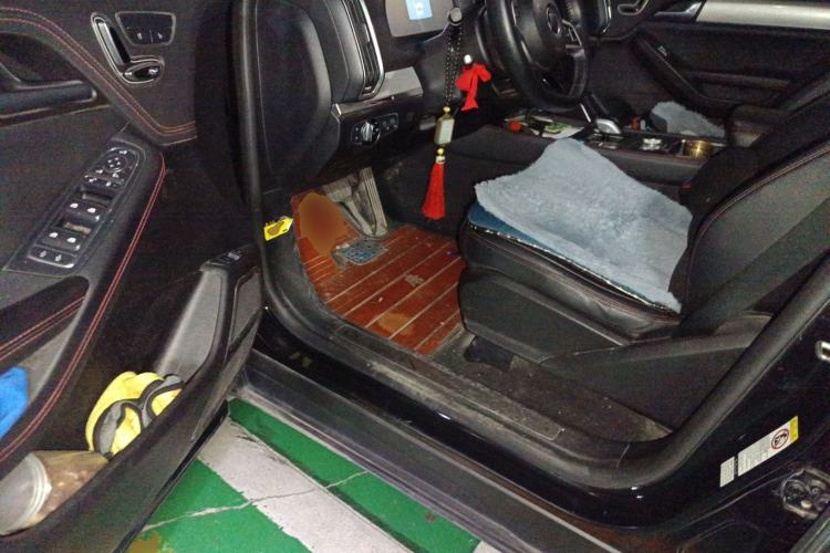 Used BYD Tang New Energy 2018 DM 2.0T All-Wheel Drive Smart Connectivity Luxury Model 7 Seats China V Emission Standard