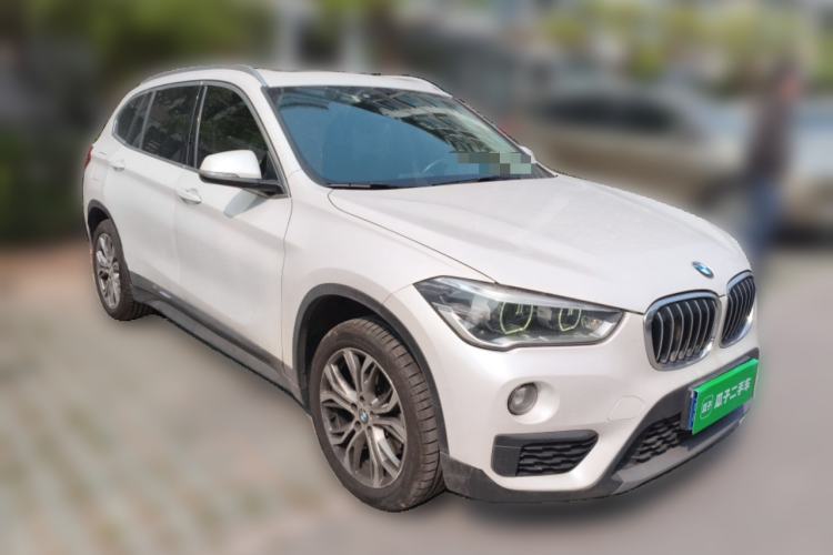 Used BMW X1 2019 sDrive20Li Leading Model Front Right 45 Deg