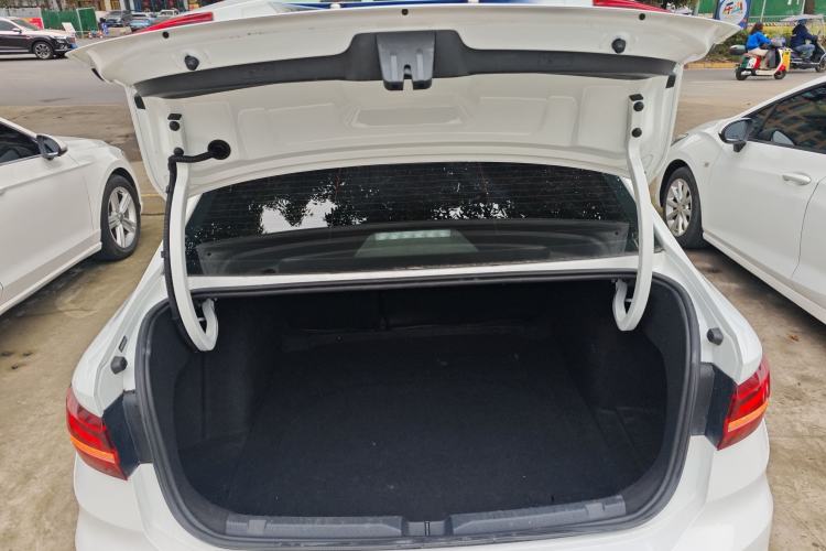 Used Volkswagen Lavida 2023 Revised 1.5L Automatic DeYi Edition