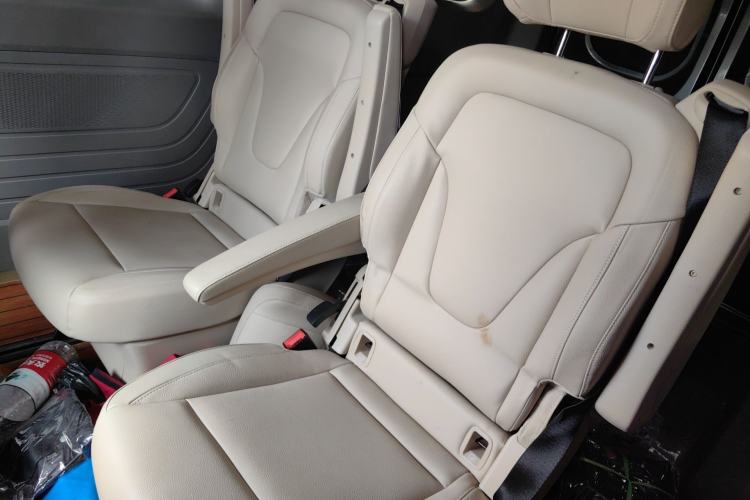 Used Iveco Fidato 2023 C30 Passenger Van 2.0T 93kW Manual Transmission Xingtu Edition Low Roof