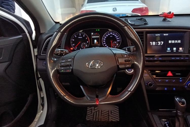 Used Hyundai Elantra (6th Generation / Lingdong) 2018 1.4T Dual-Clutch Xuan Dong · Dynamic Edition Steering Wheel