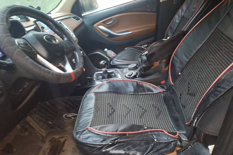 Used Soueast DX7 2015 1.5T Manual Luxury Model
