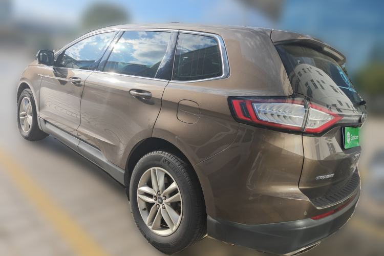 Used Ford Edge 2018 EcoBoost 245 Two-Wheel-Drive Platinum Edition 5 Seats