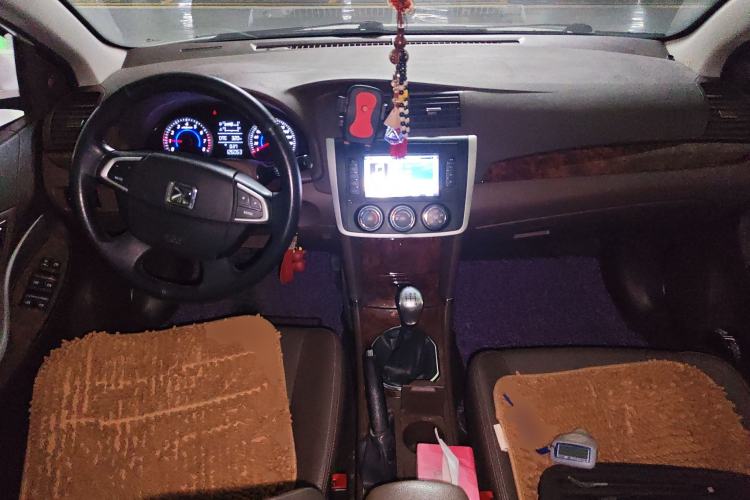 Used Zotye Z300 2014 1.5L Urban Edition Manual Luxury Model
