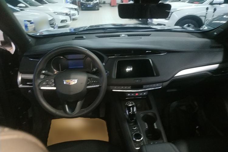 Used Cadillac XT4 2023 28T Two-Wheel-Drive Luxury Version