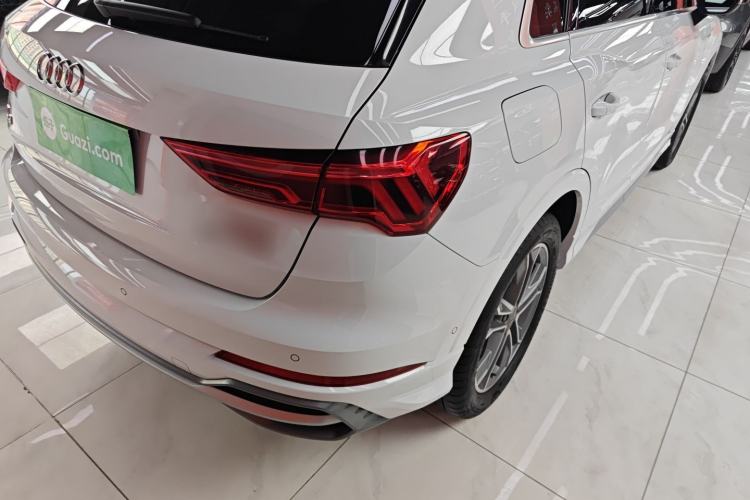 Used Audi Q3 2021 40 TFSI Fashion Dynamic Model
