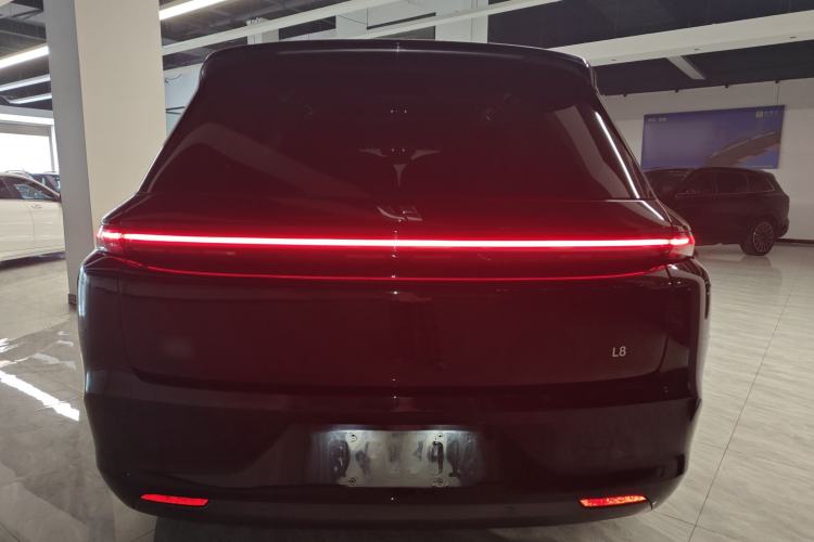 Used Li Auto L8 2023 Pro Model
