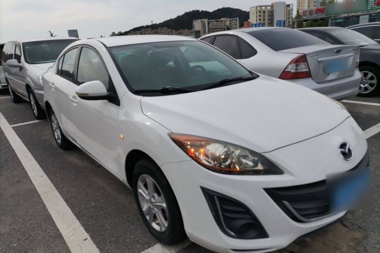 Used Mazda Mazda 3 2015 Sedan 1.6L Automatic Comfort Model