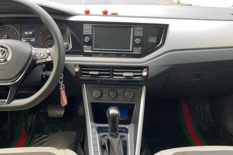 Used Volkswagen Polo 2019 Plus 1.5L Automatic Colorful Technology Edition Audio And AC Panel