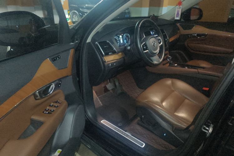 Used Volvo XC90 2020 T6 Zhiyi Luxury 7-Seater Driver Seat